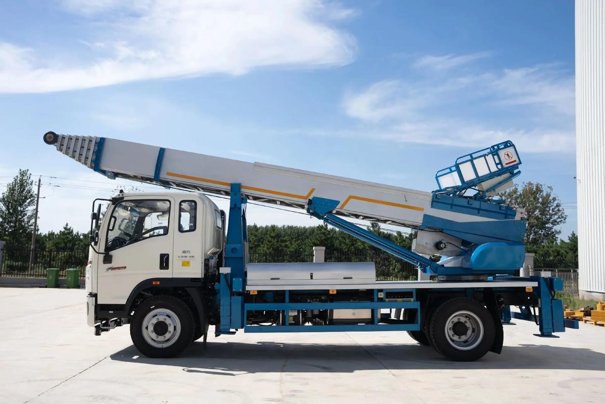 威县县云梯上料车租赁费用